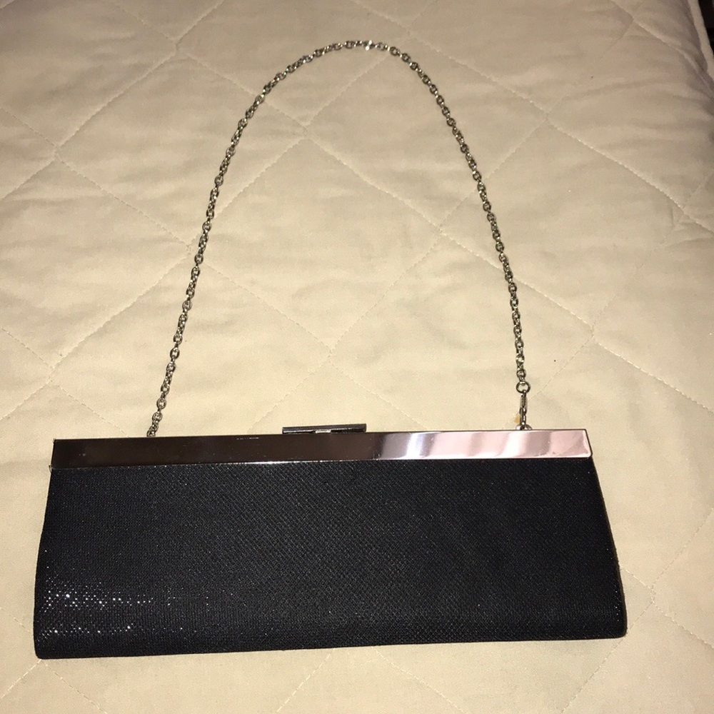 🎉Dressyblack w/sliver iridescent clutchw/strap 🎉